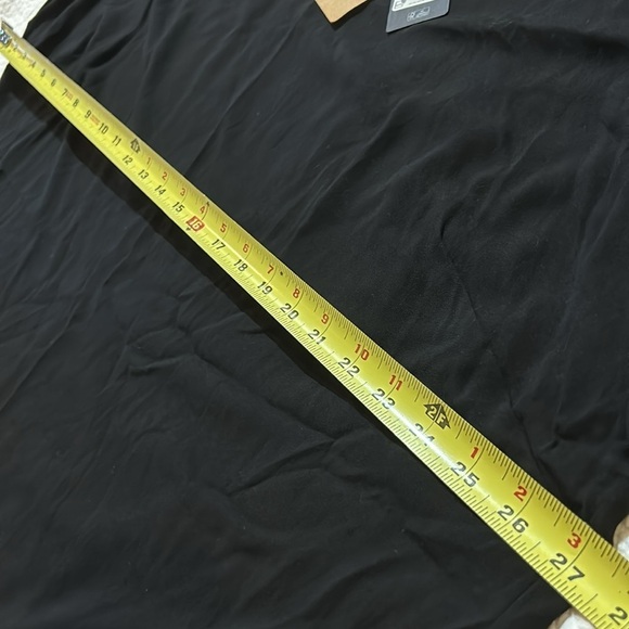 Vero Moda Short cuffed Sleeve Long Top. NWT. Size 22 - Picture 6 of 11